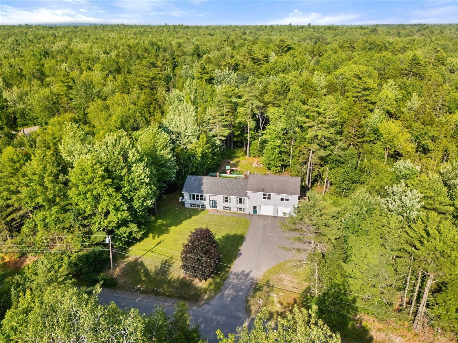 2 Bryer Heights Road, Milford, ME 04461