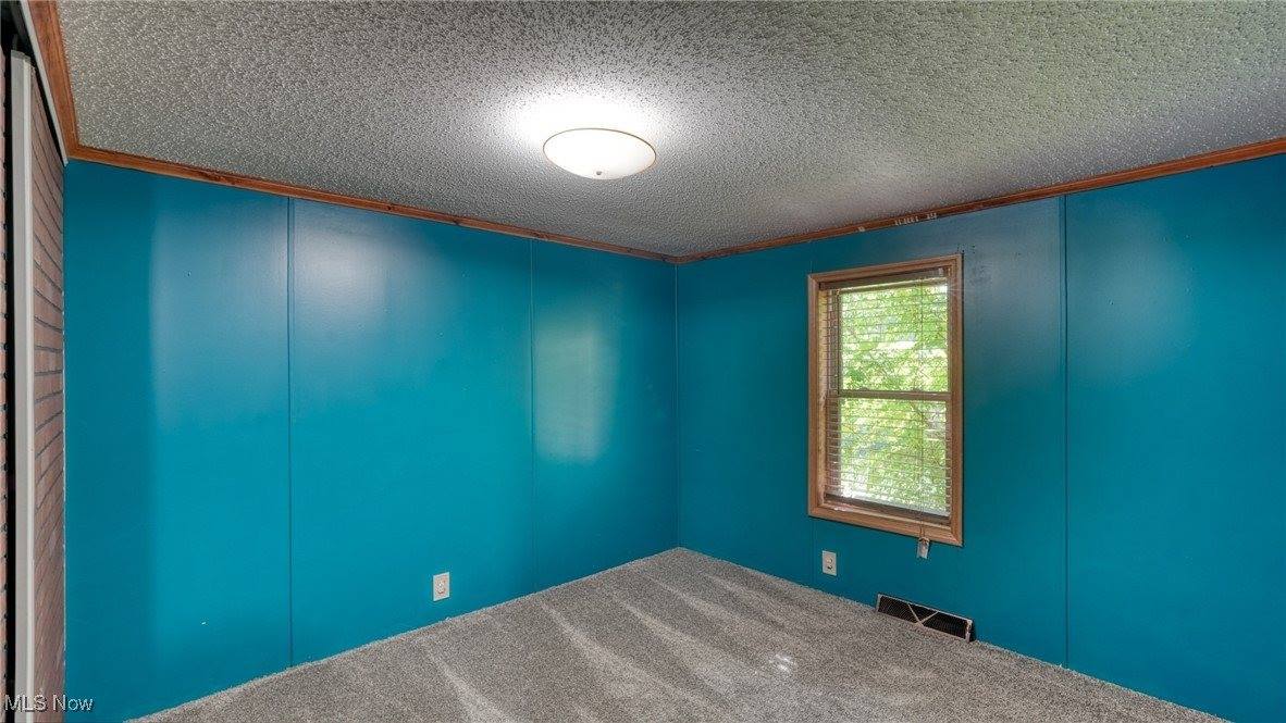 324 Rigby Road, Senecaville, OH 43780