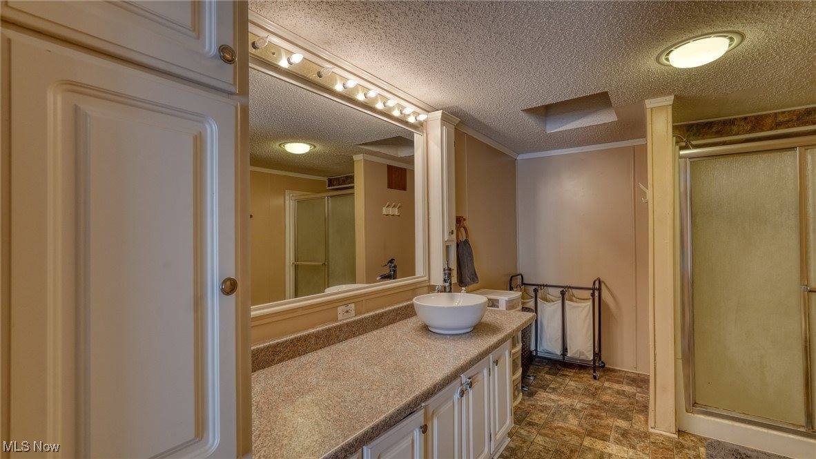 324 Rigby Road, Senecaville, OH 43780