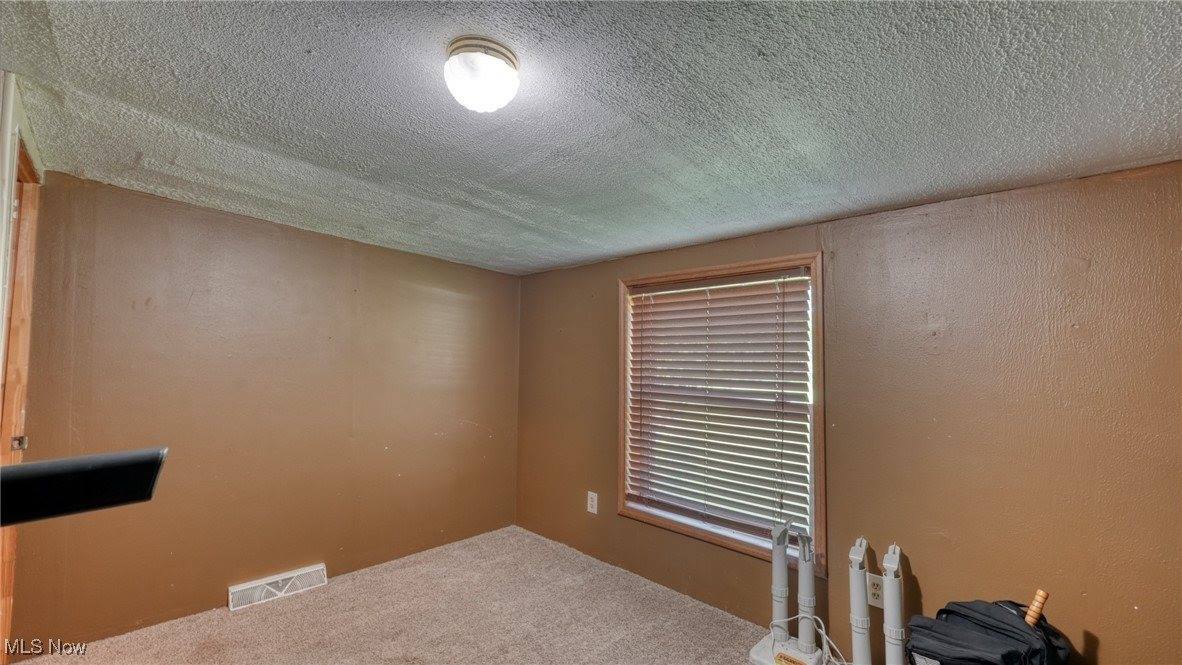 324 Rigby Road, Senecaville, OH 43780