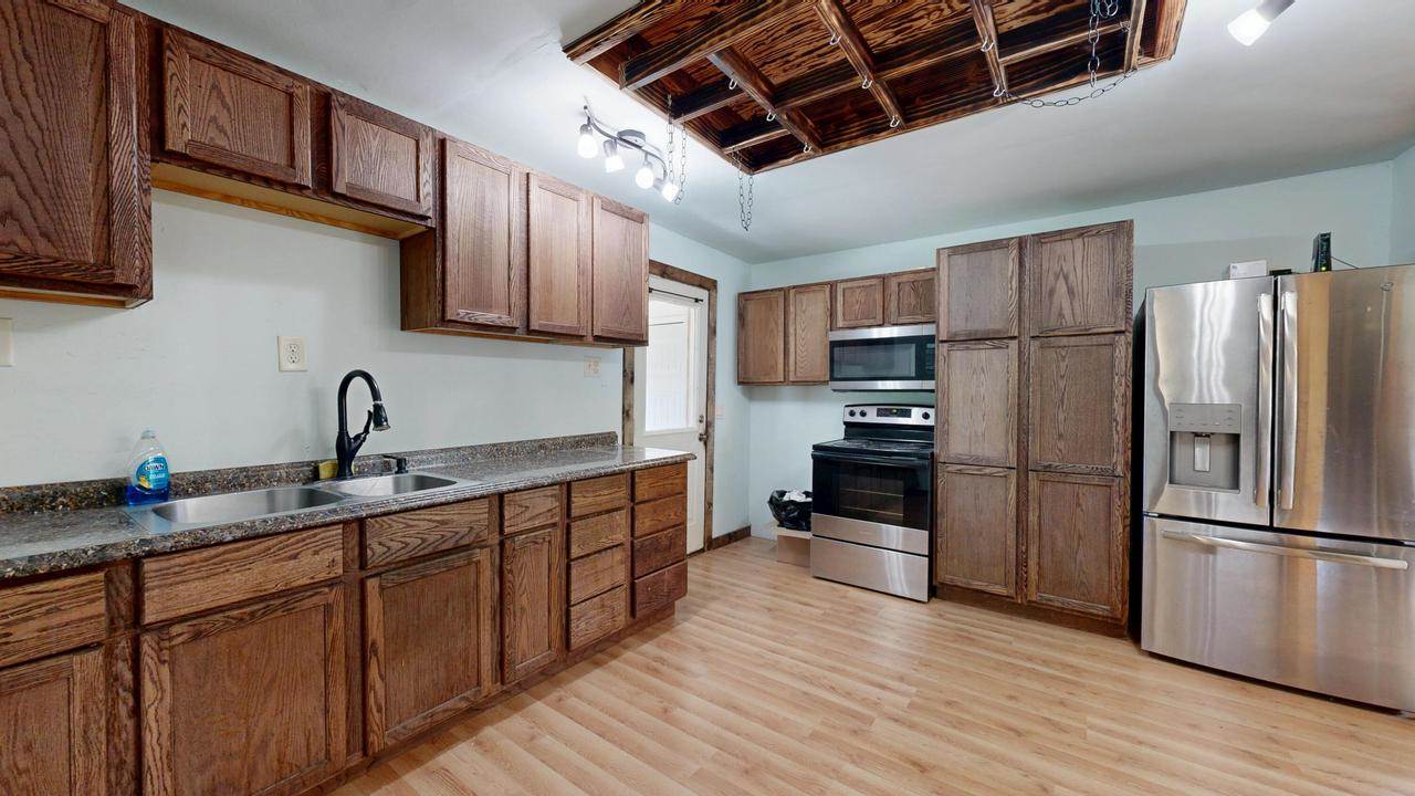 N5680 2nd STREET, Shiocton, WI 54170