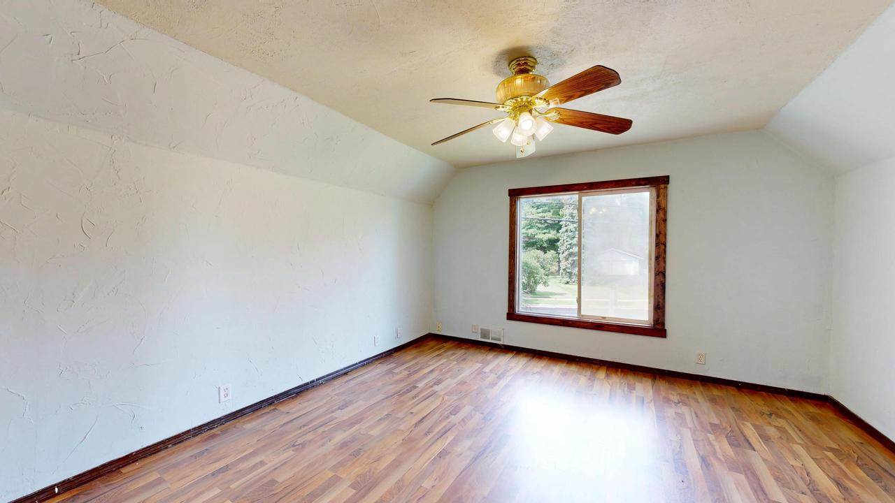 N5680 2nd STREET, Shiocton, WI 54170