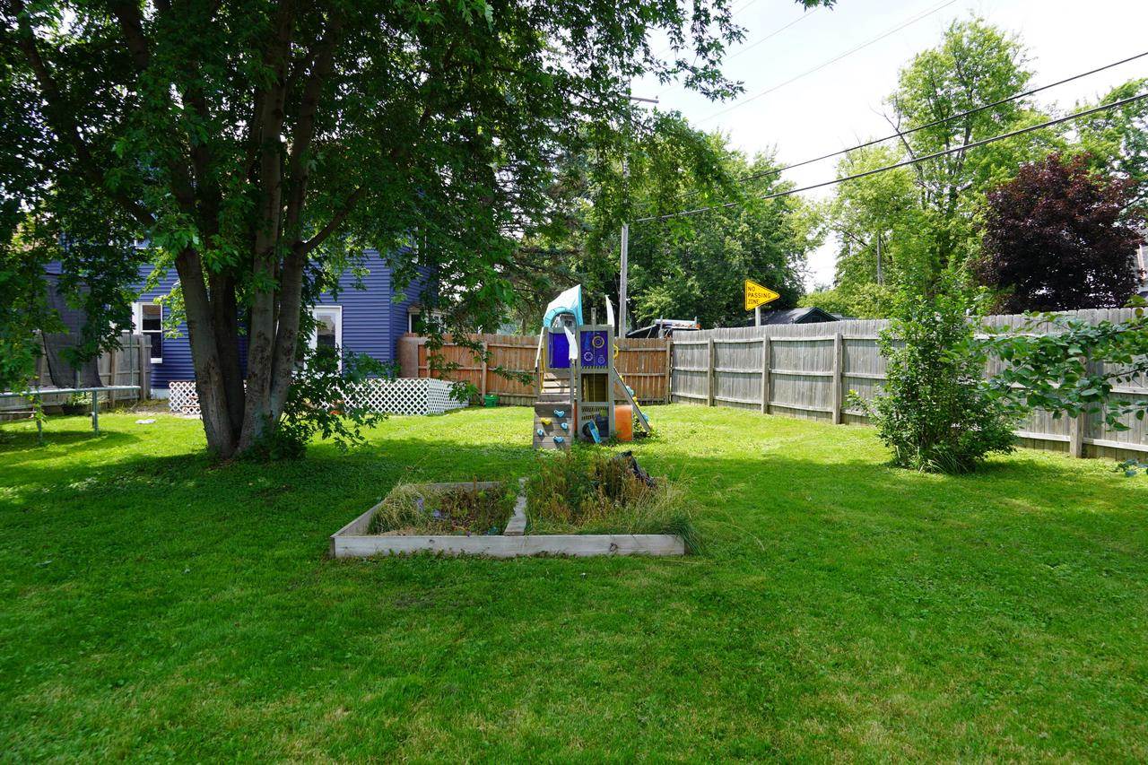 N5680 2nd STREET, Shiocton, WI 54170