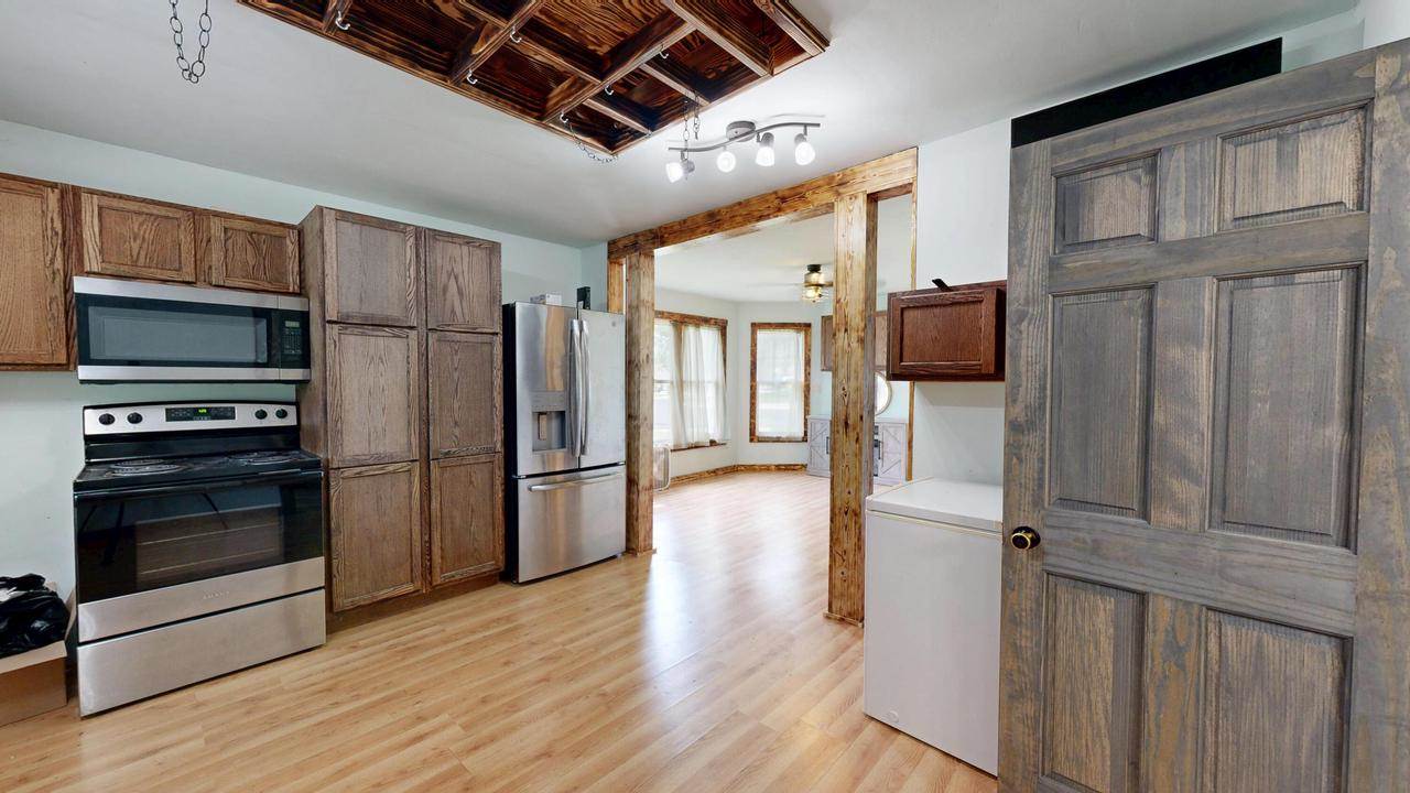 N5680 2nd STREET, Shiocton, WI 54170