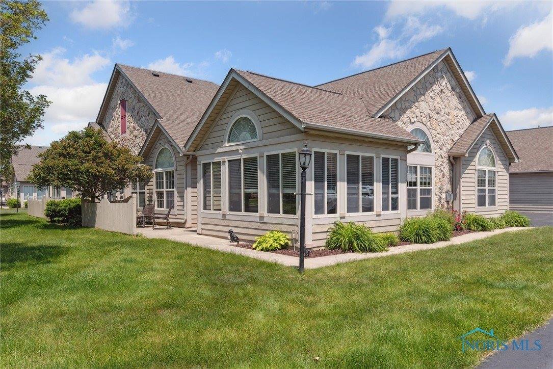 9845 Connor Lake Circle, Perrysburg, OH 43551