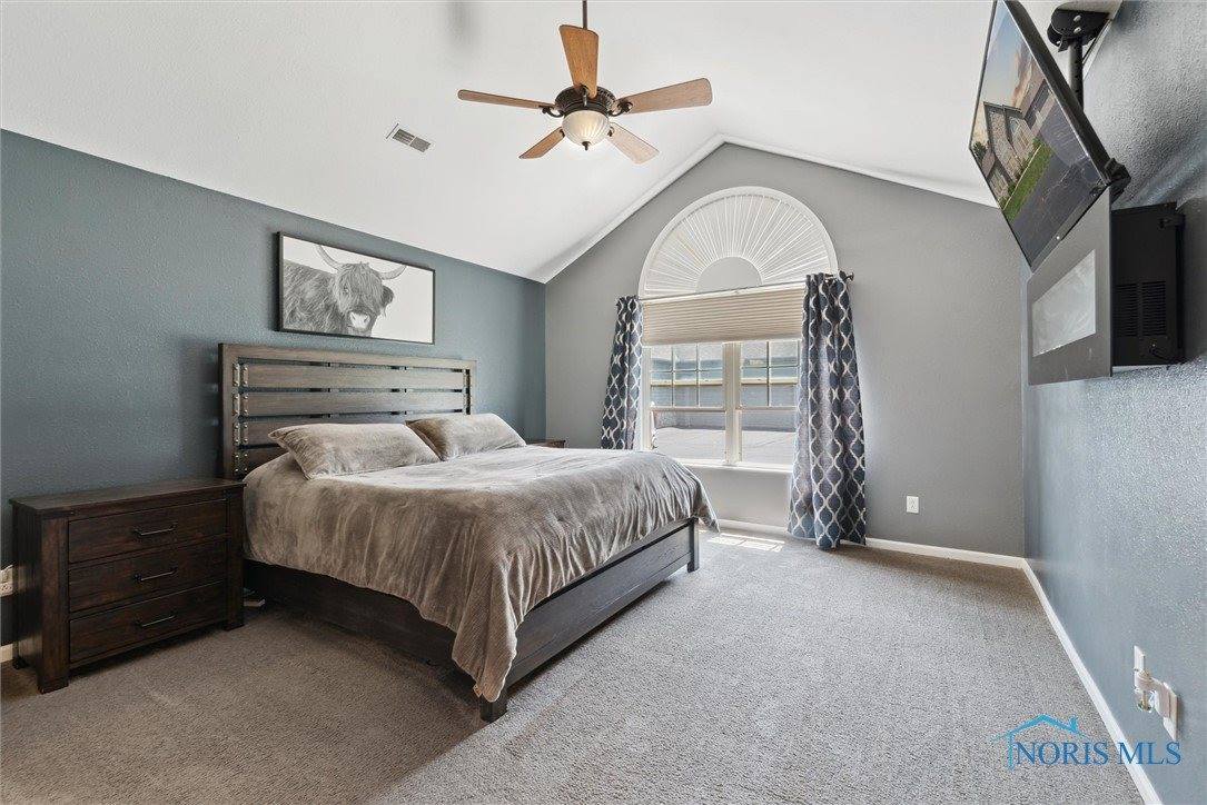 9845 Connor Lake Circle, Perrysburg, OH 43551