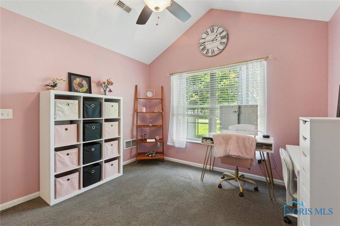 9845 Connor Lake Circle, Perrysburg, OH 43551