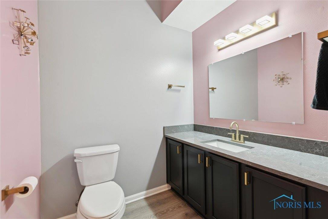 9845 Connor Lake Circle, Perrysburg, OH 43551