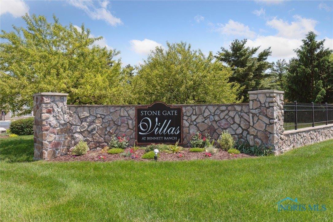 9845 Connor Lake Circle, Perrysburg, OH 43551