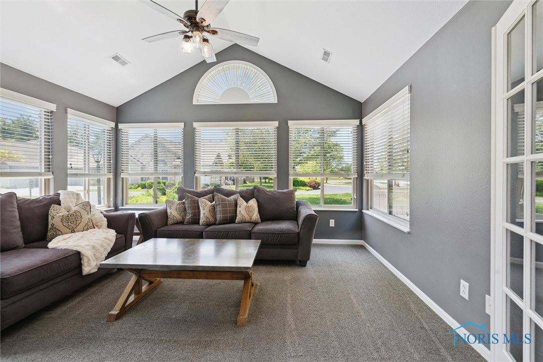 9845 Connor Lake Circle, Perrysburg, OH 43551