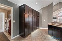 9845 Connor Lake Circle, Perrysburg, OH 43551