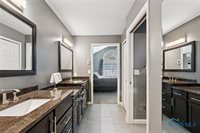 9845 Connor Lake Circle, Perrysburg, OH 43551