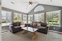 9845 Connor Lake Circle, Perrysburg, OH 43551