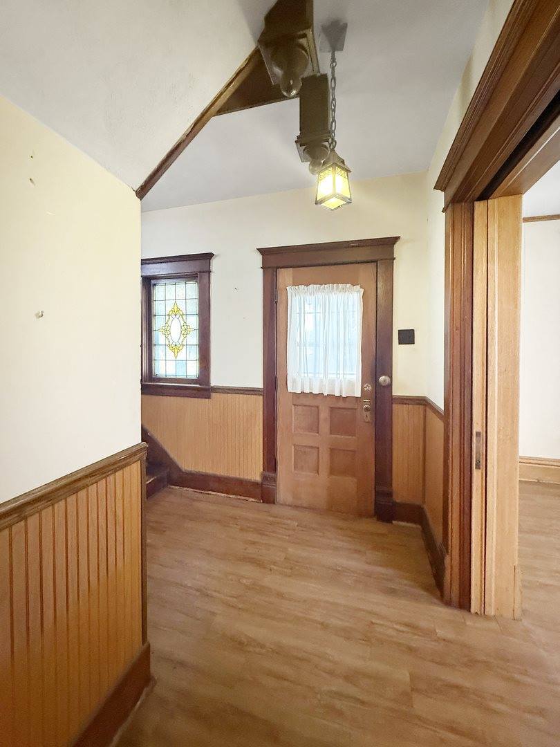 102 South 2nd Avenue, Forreston, IL 61030