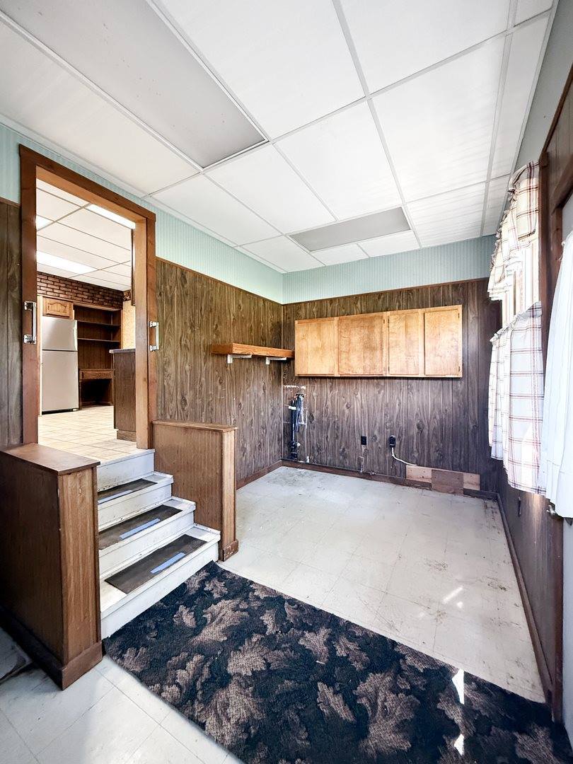 102 South 2nd Avenue, Forreston, IL 61030