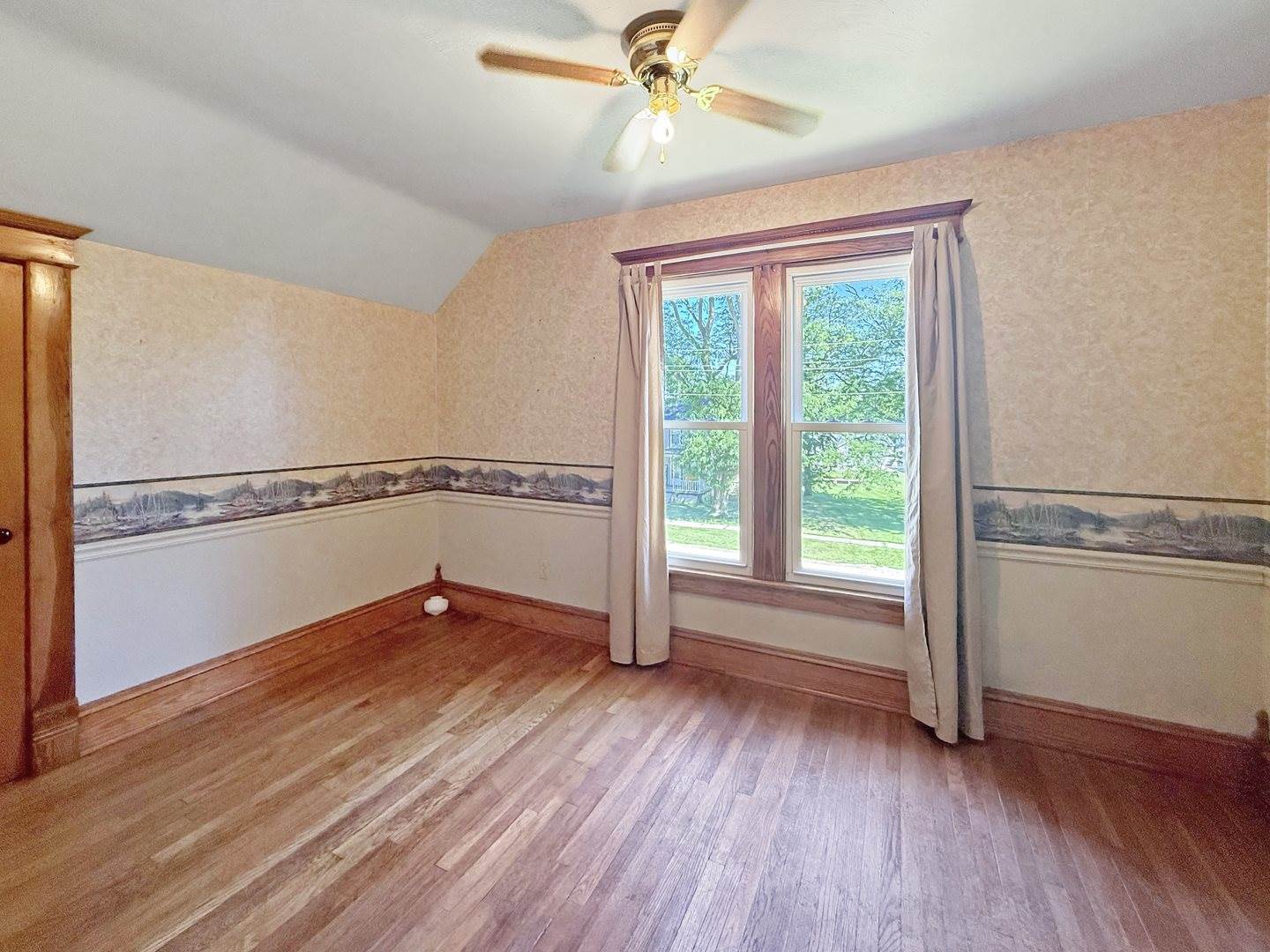 102 South 2nd Avenue, Forreston, IL 61030