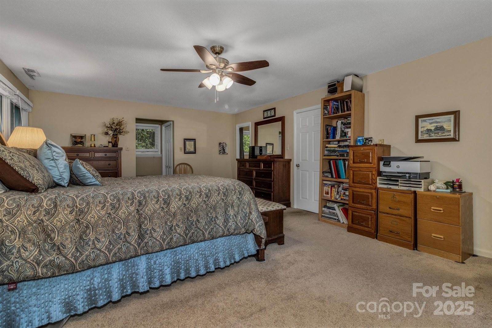 31 Mark Twain Road, Asheville, NC 28805