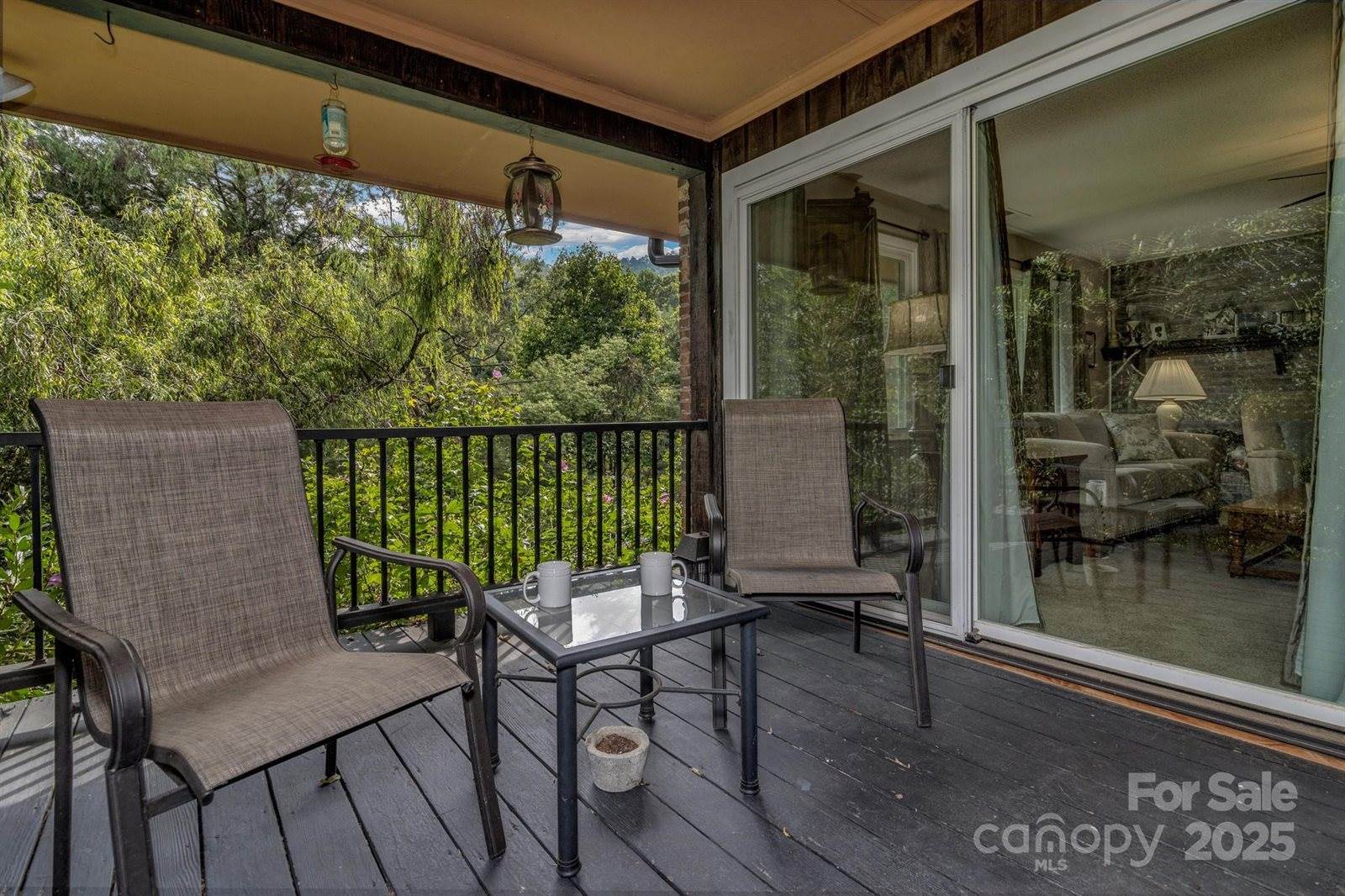 31 Mark Twain Road, Asheville, NC 28805