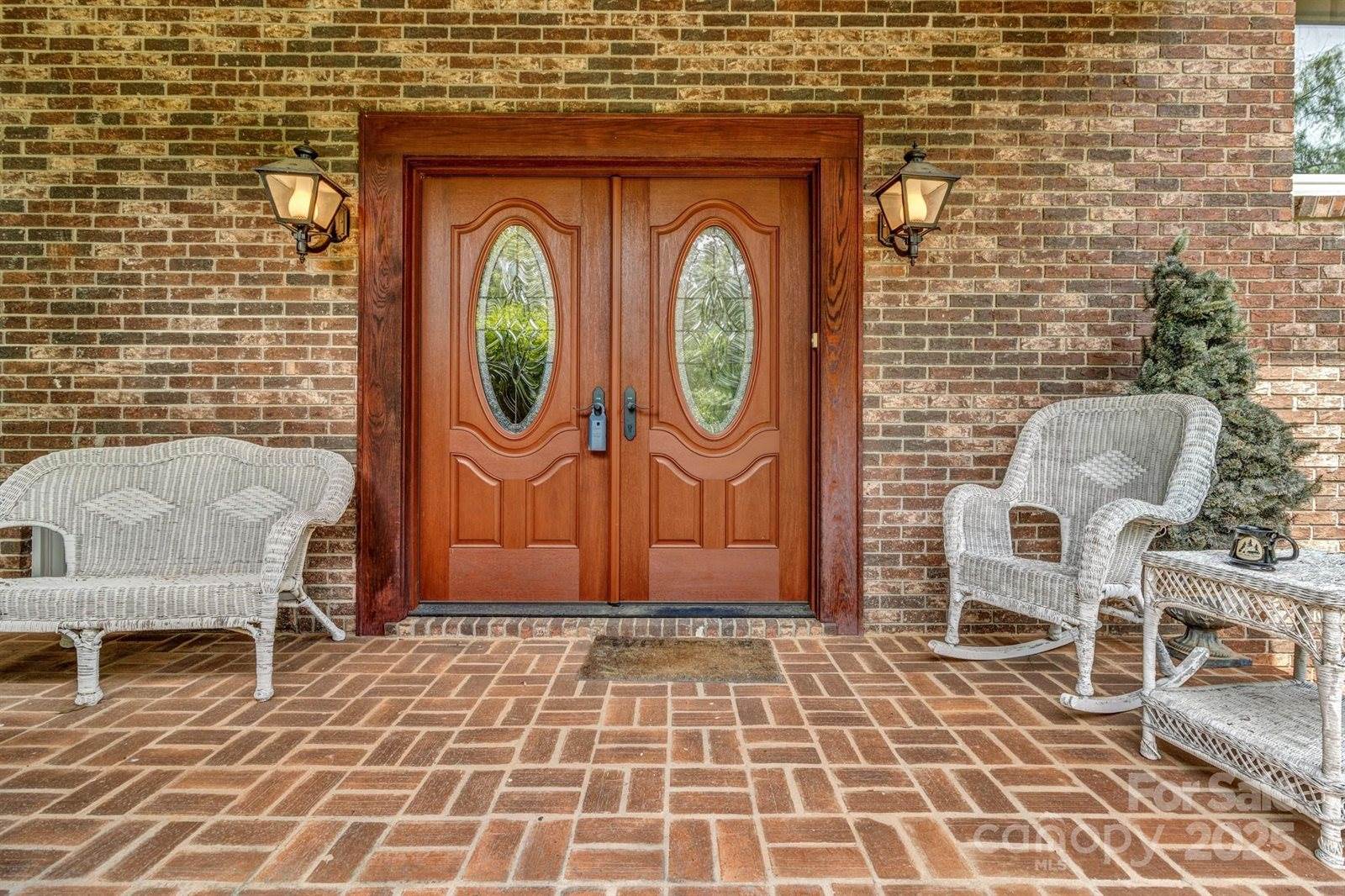 31 Mark Twain Road, Asheville, NC 28805