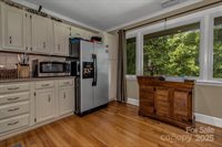 31 Mark Twain Road, Asheville, NC 28805