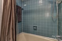 31 Mark Twain Road, Asheville, NC 28805