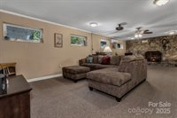 31 Mark Twain Road, Asheville, NC 28805