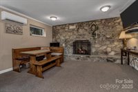 31 Mark Twain Road, Asheville, NC 28805
