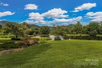 31 Mark Twain Road, Asheville, NC 28805