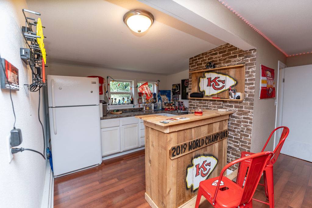 510 W Nursery Street, Butler, MO 64730