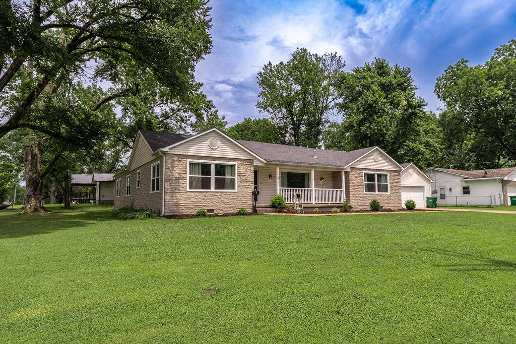 510 W Nursery Street, Butler, MO 64730