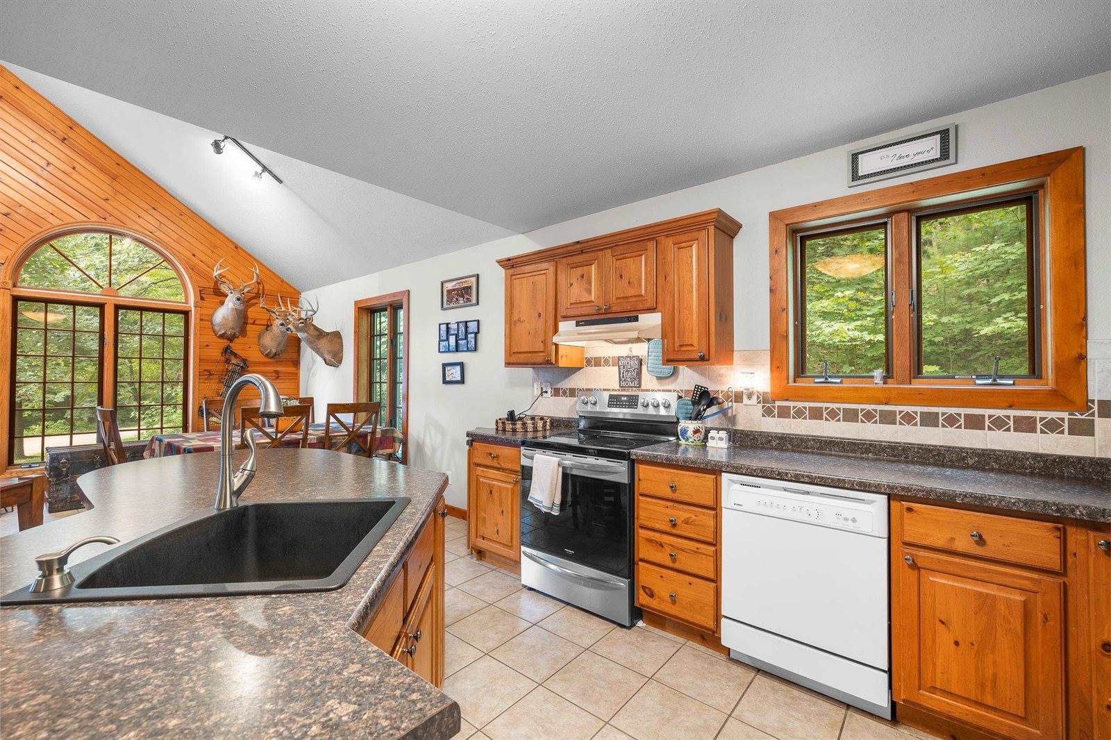 9258 Harding Road, Plainfield, WI 54966