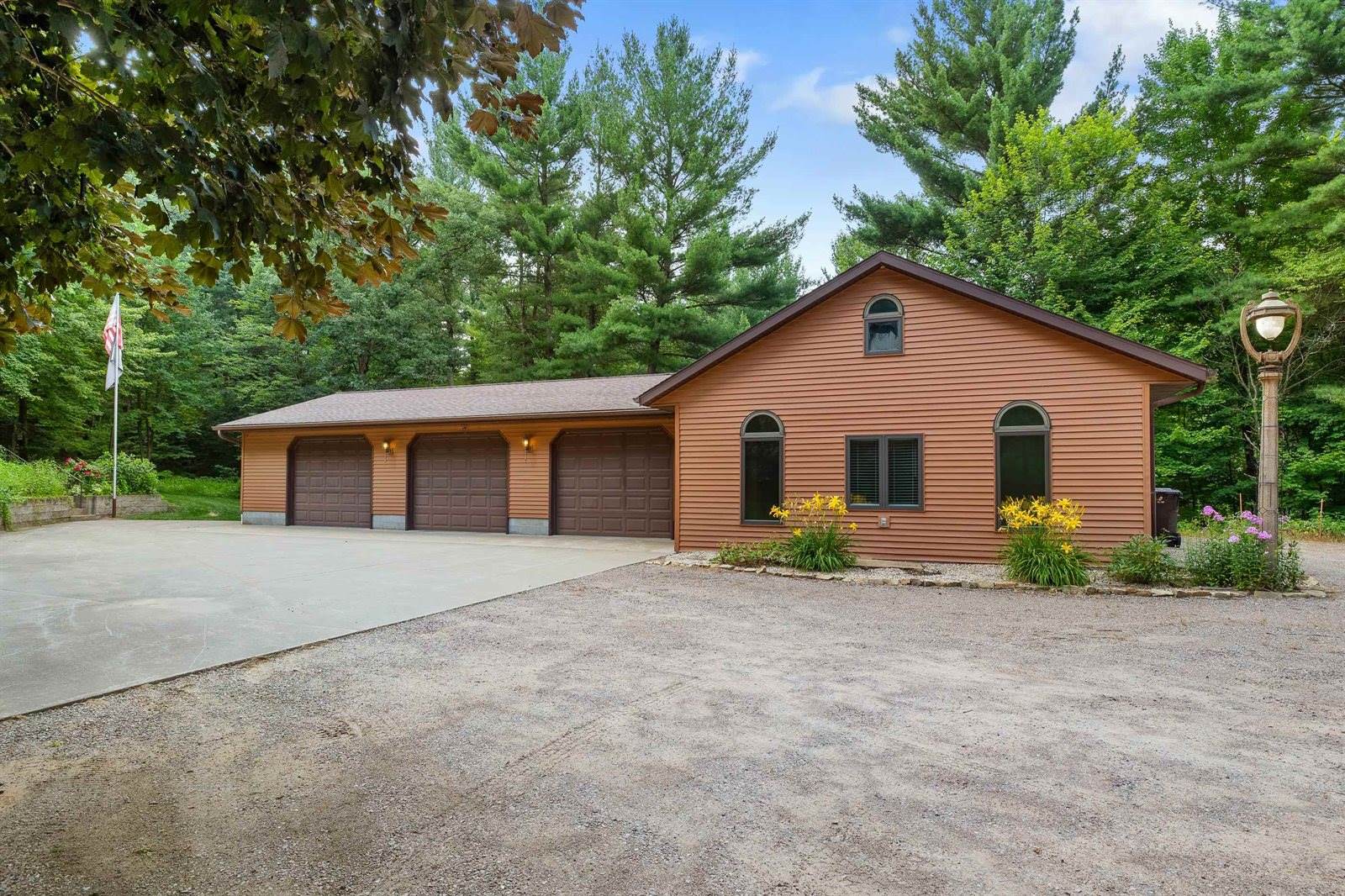 9258 Harding Road, Plainfield, WI 54966