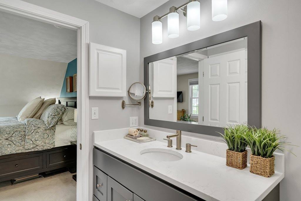 6 Sequoia Dr, Wilmington, MA 01887