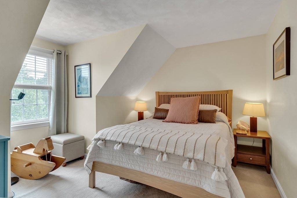 6 Sequoia Dr, Wilmington, MA 01887