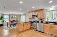 6 Sequoia Dr, Wilmington, MA 01887