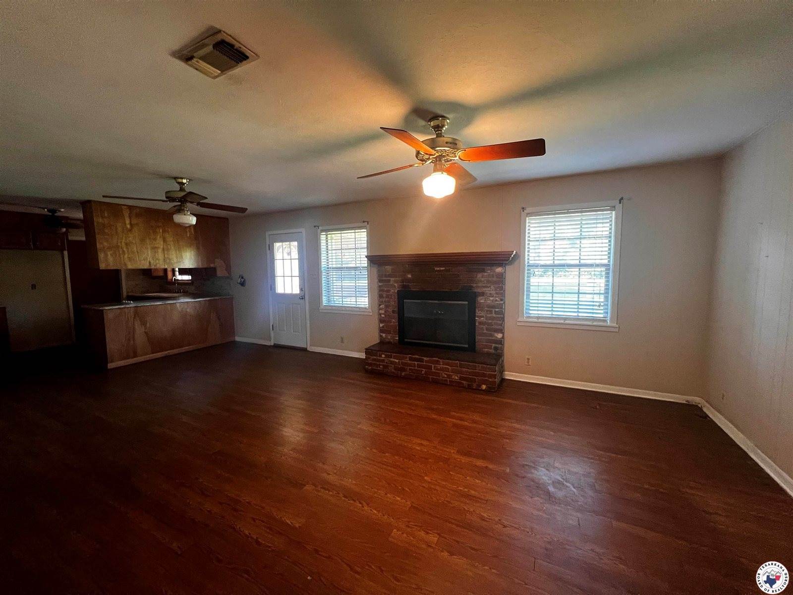 2516 E 42nd St, Texarkana, AR 71854