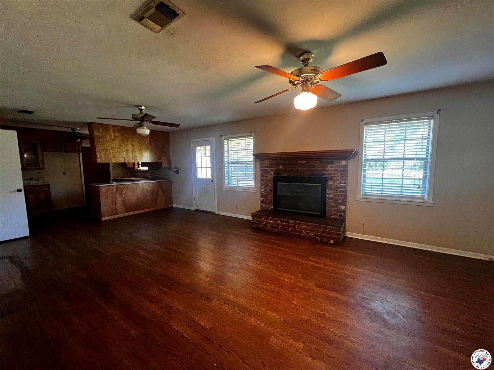 2516 E 42nd St, Texarkana, AR 71854