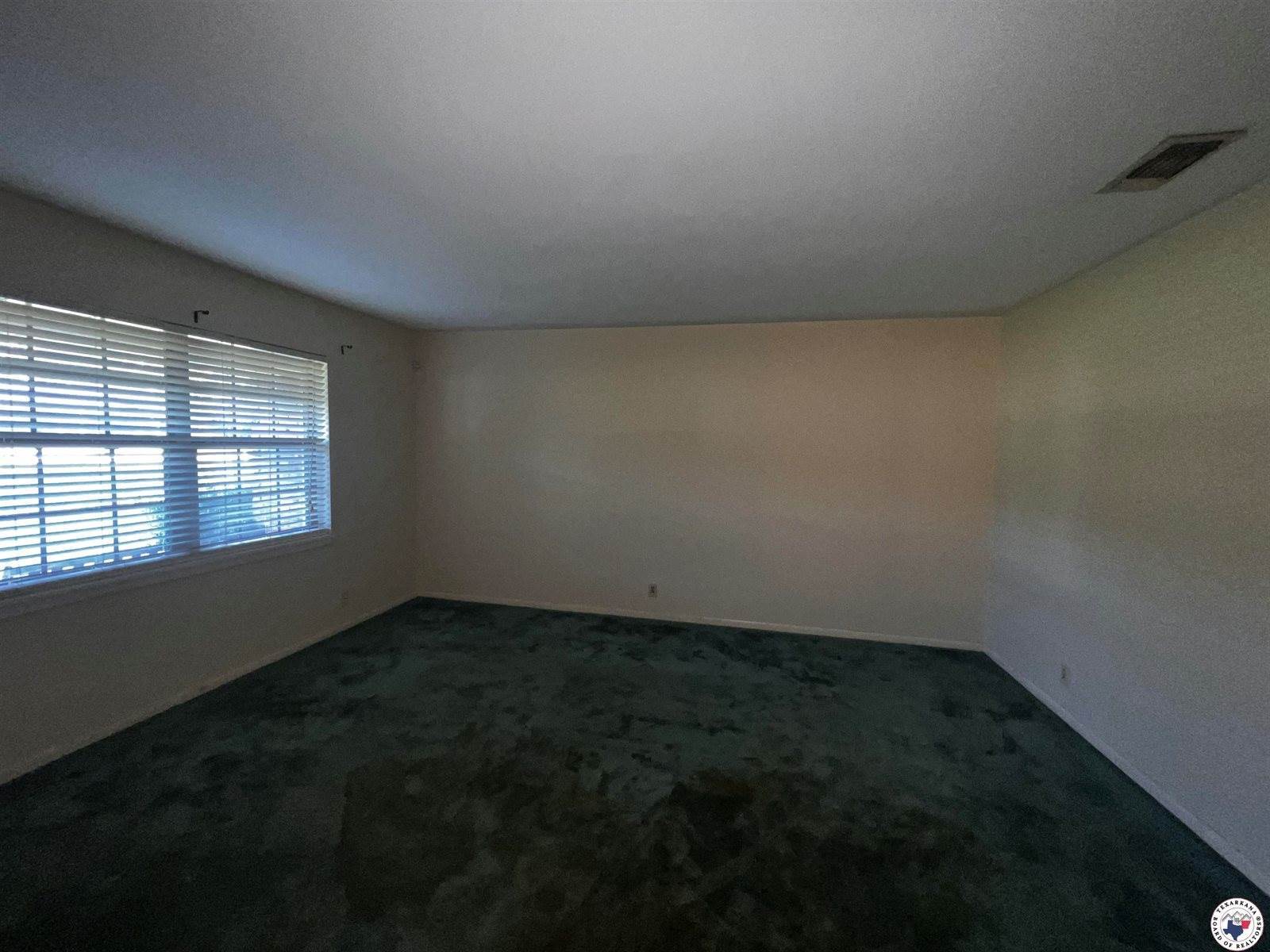 2516 E 42nd St, Texarkana, AR 71854