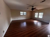 2516 E 42nd St, Texarkana, AR 71854