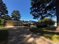 2516 E 42nd St, Texarkana, AR 71854