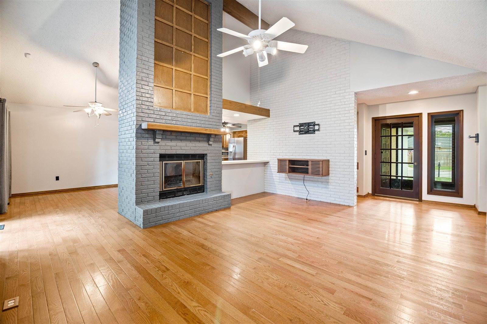 8635 East Mount Vernon St, Wichita, KS 67207