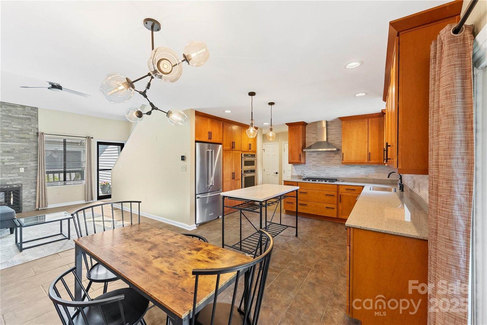 223 Cheyenne Court, Asheville, NC 28803