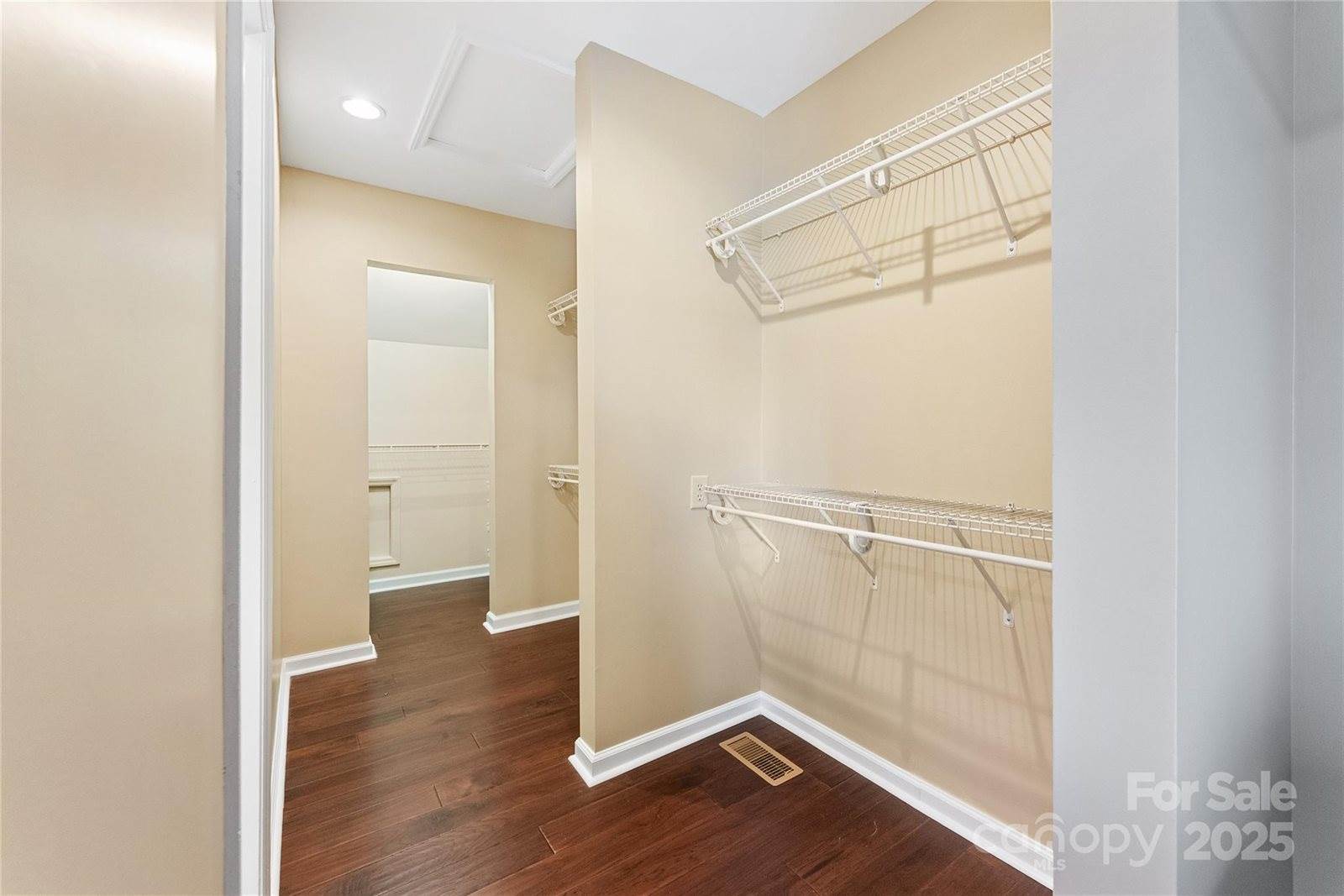 223 Cheyenne Court, Asheville, NC 28803