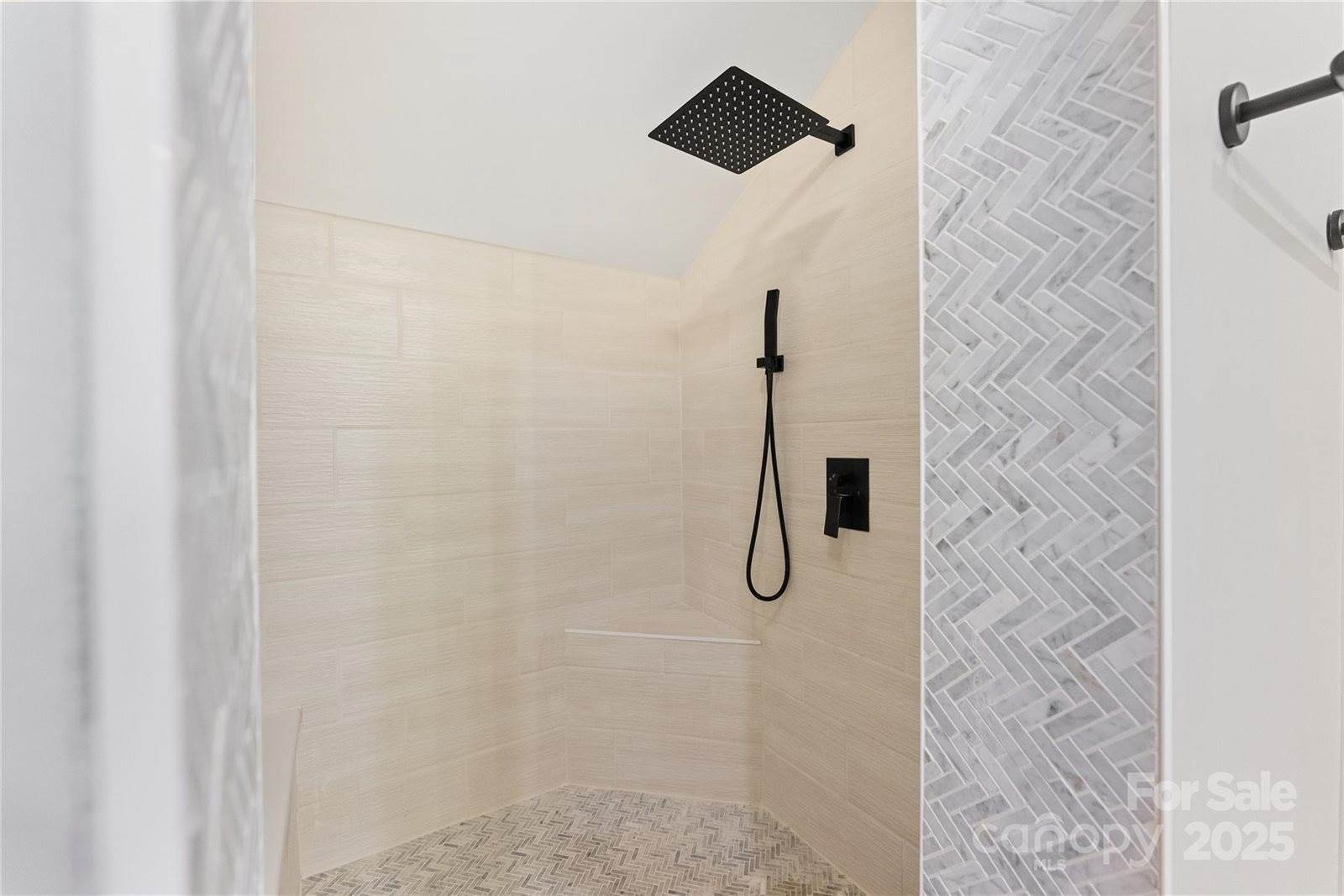 223 Cheyenne Court, Asheville, NC 28803