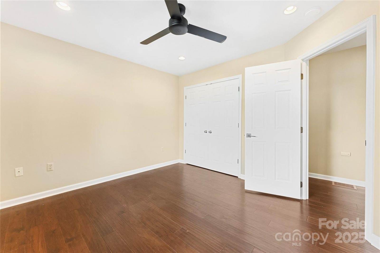 223 Cheyenne Court, Asheville, NC 28803