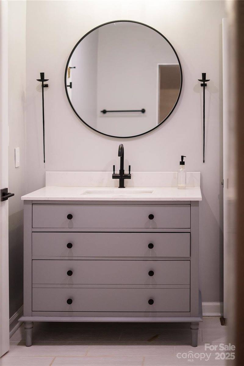 223 Cheyenne Court, Asheville, NC 28803