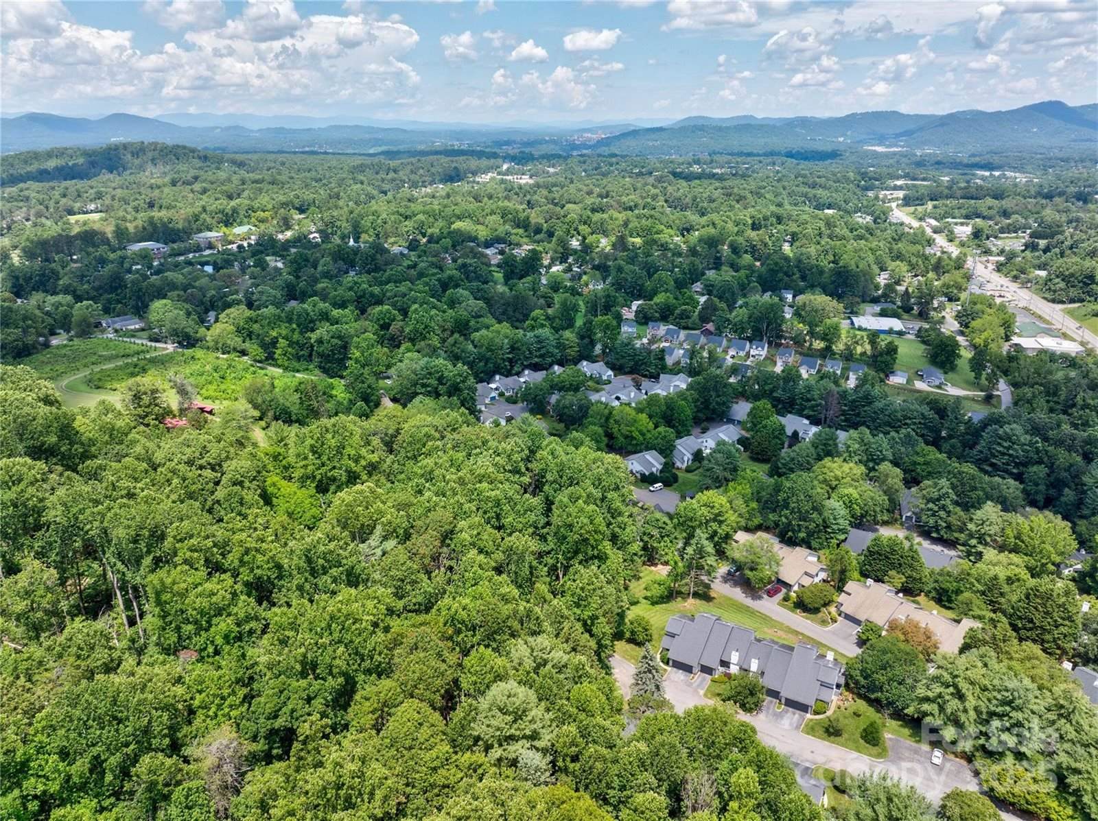 223 Cheyenne Court, Asheville, NC 28803