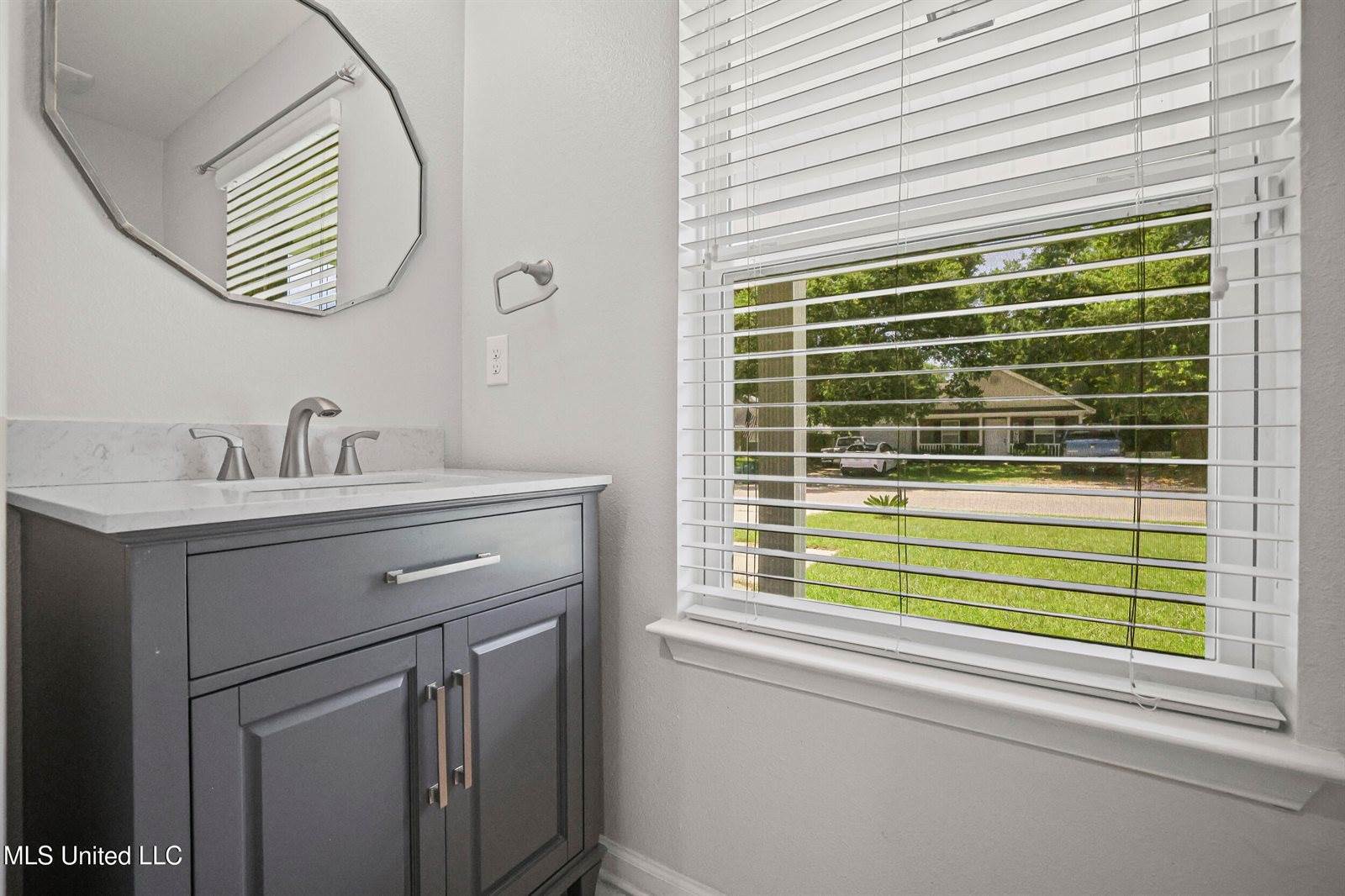 204 Lantana Boulevard, Long Beach, MS 39560