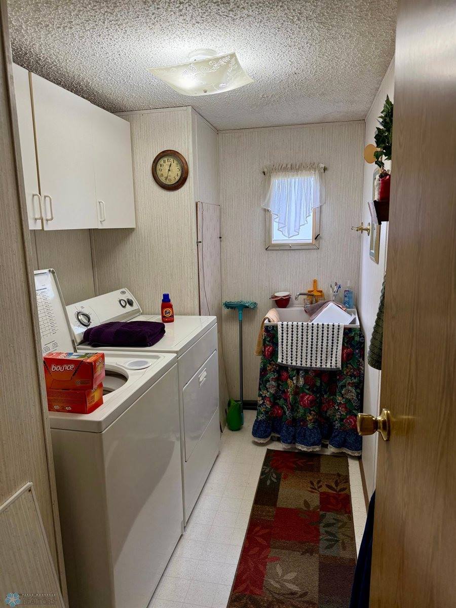 16288 220th Avenue NE, Thief River Falls, MN 56701