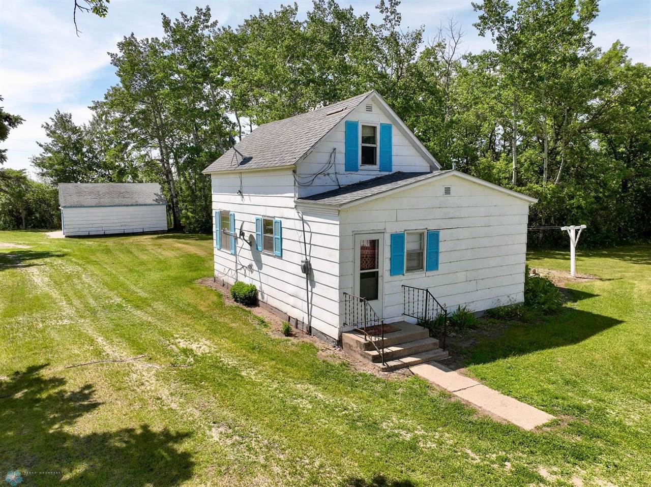 16288 220th Avenue NE, Thief River Falls, MN 56701